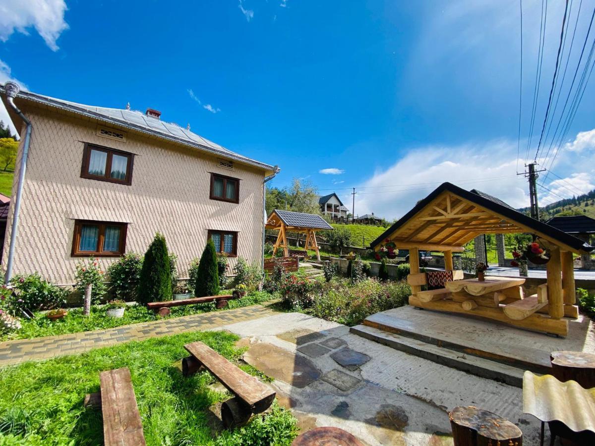 Casa Agroturistica Tarancuta Din Vatra Moldovitei Hotel Exterior photo
